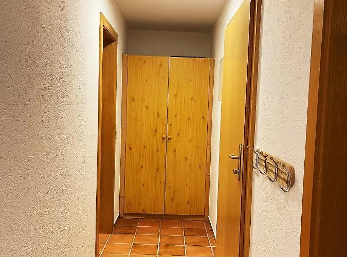 Frog's Palace 3 Apartment